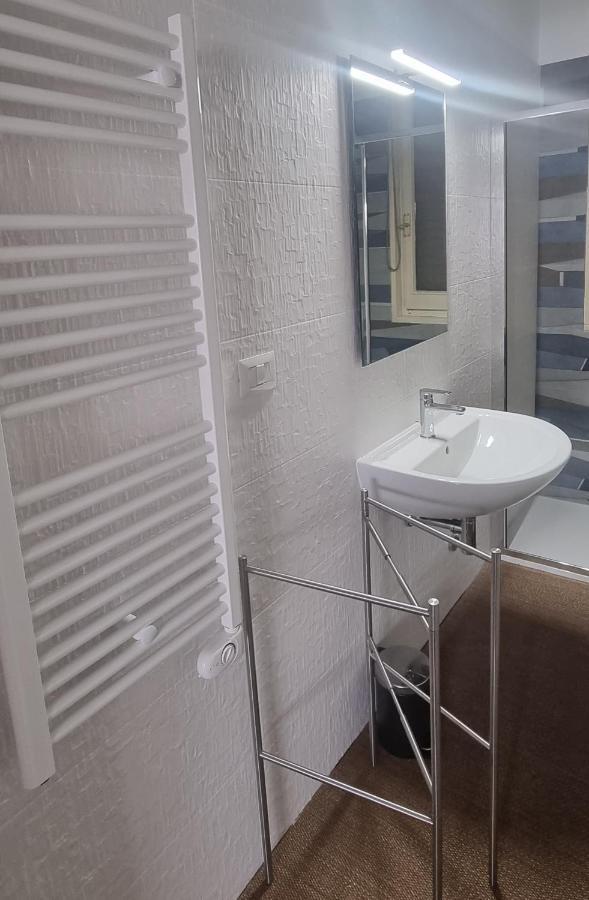 Matera Like Home - Rooms - Via Del Corso Екстериор снимка